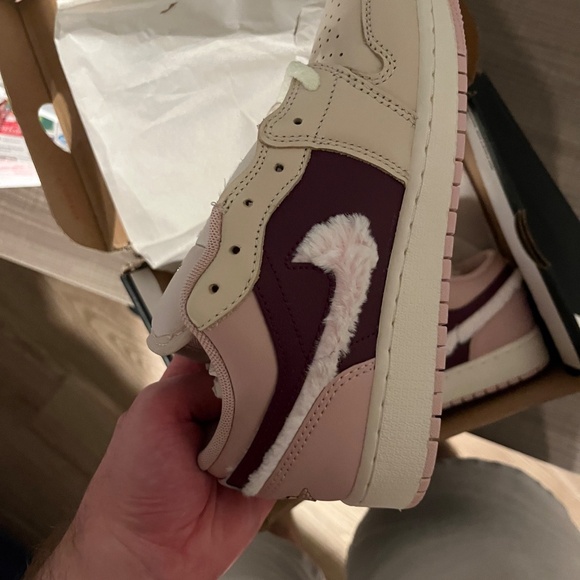 Nike Air Jordan 1 Low SE  5Y - Picture 10 of 10